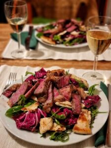 Beef sirloin and basil salad